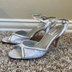 Dyeables white lace & rhinestone heels